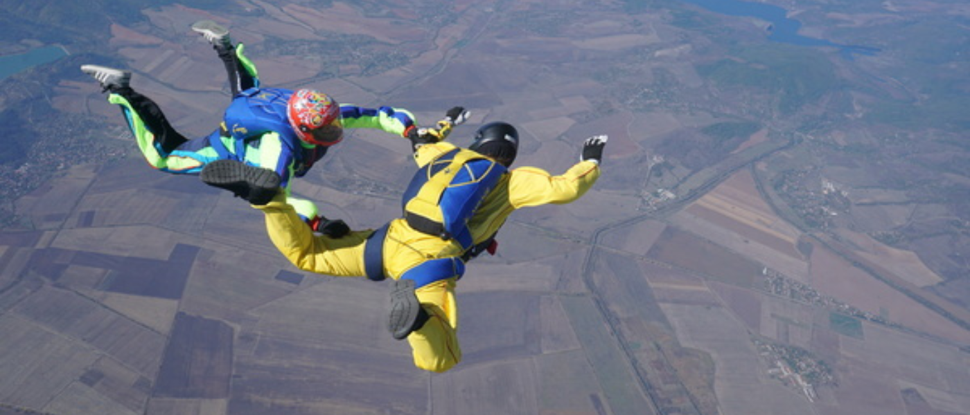 skydivers